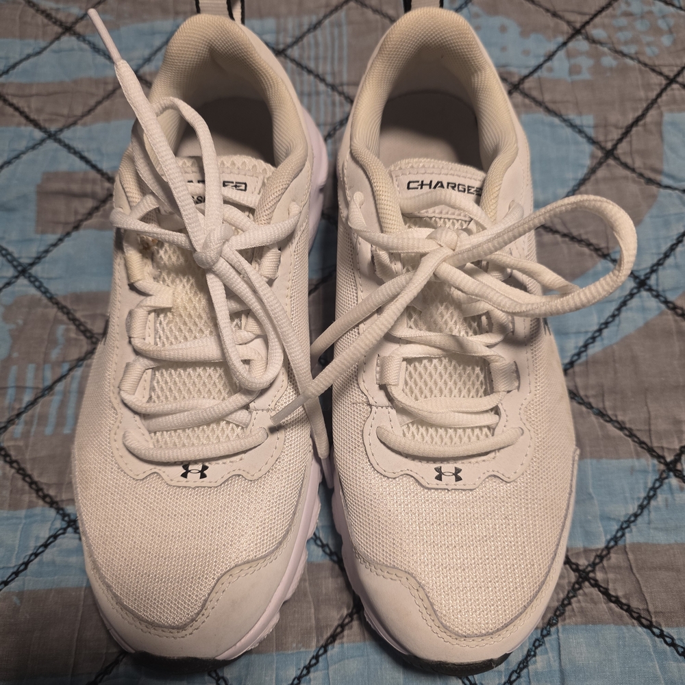 Under Armour Womans White Sneakers